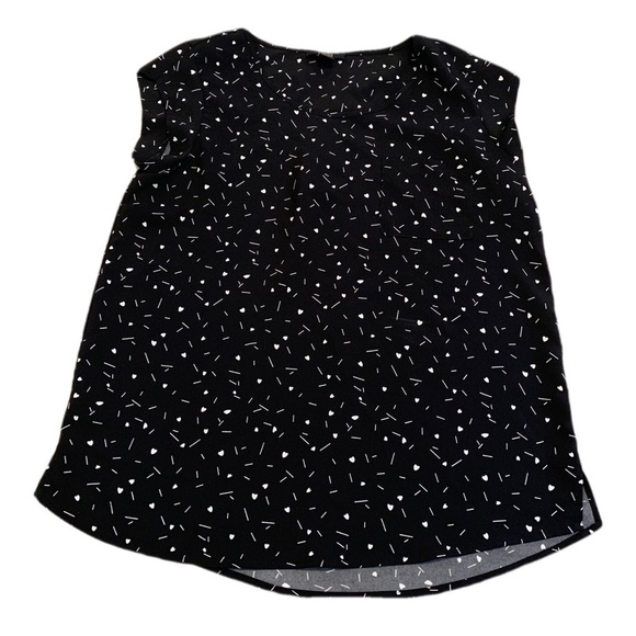 Dalia Black & White Heart Print Cap-Sleeve Blouse - Size S/P - Picture 1 of 6